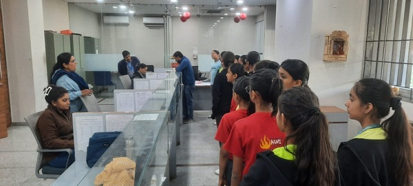Field Trip to AMC office, photo 4